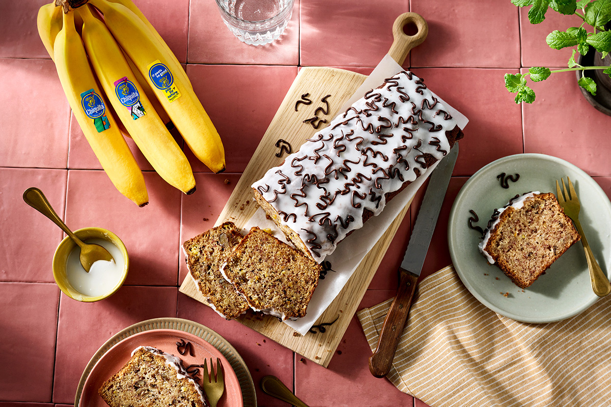 Ananas-appelsiini-saksanpähkinäbanaanileipä